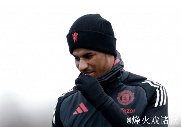 曼联通知5名边缘球员归队训练，但需与阿莫林及队友分开